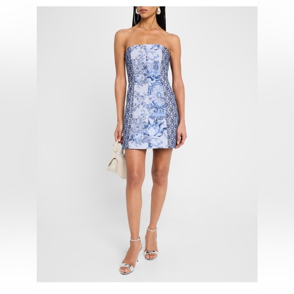 Alice + Olivia
Violet Strapless Seamed A-Line Mini Dress
8158
NWT’s - Picture 4 of 5